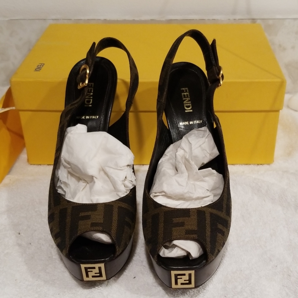 AUTHENTIC FENDI HEELS
